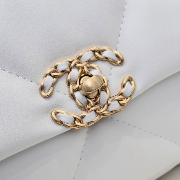 シャネルバッグ素材ディテール